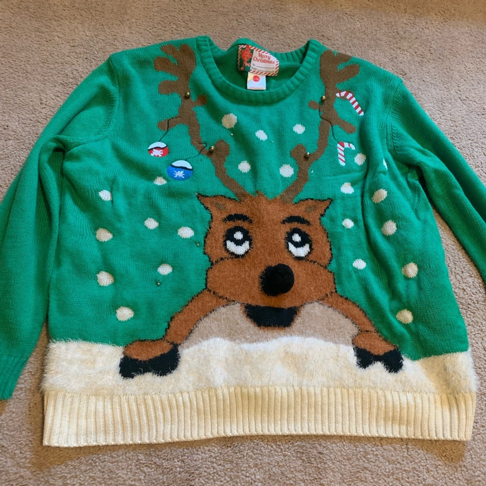 UGLY CHRISTMAS SWEATER: reindeer